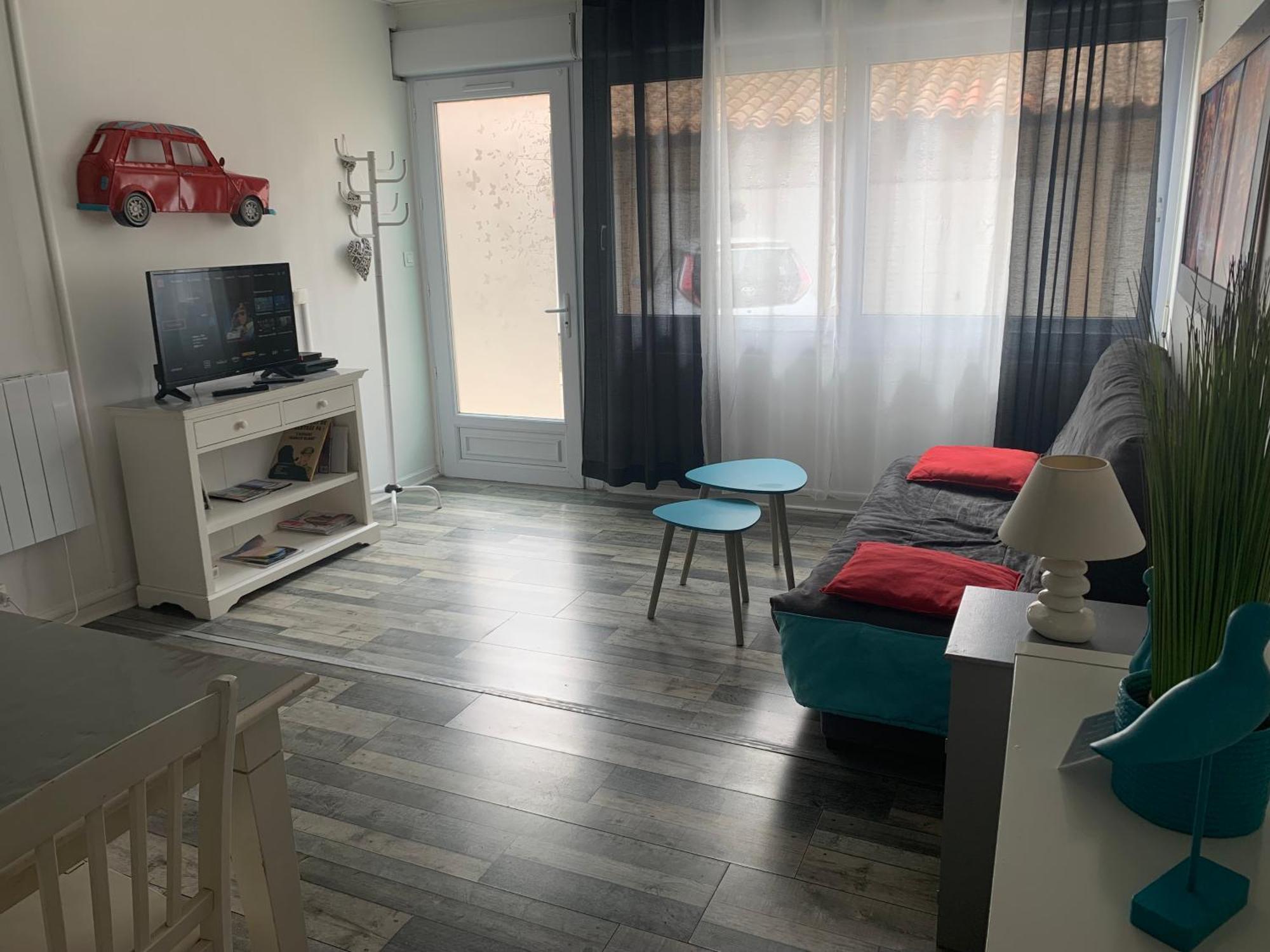 Très bel appartement mezzanine de 37m2 refait à neuf Gruissan Extérieur photo